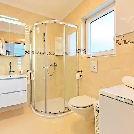 Holiday home Casa Tara Three-bedroom Pula