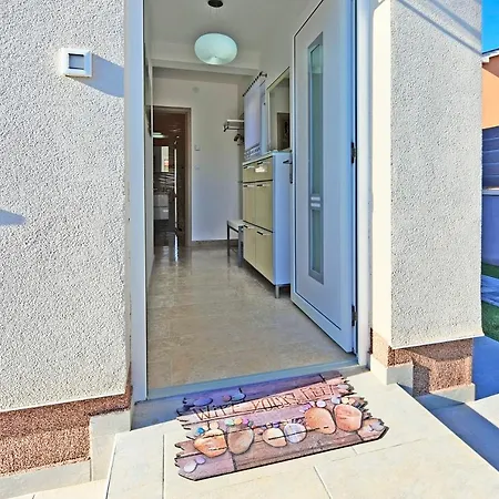 Casa Tara Three-bedroom Pula