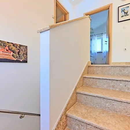 Prázdninový dům Casa Tara Three-bedroom *