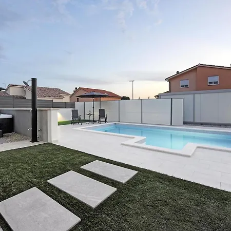 Prázdninový dům Casa Tara Three-bedroom